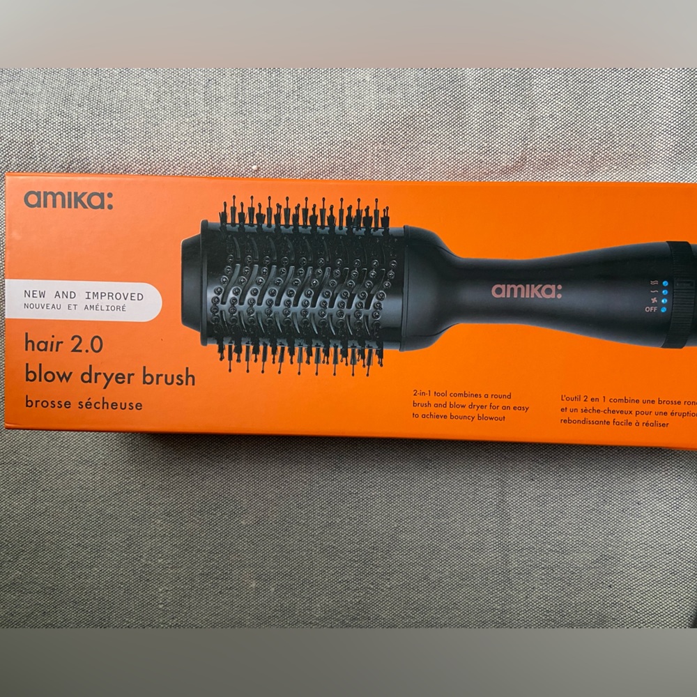 Amika hair 2.0 blow dryer brush